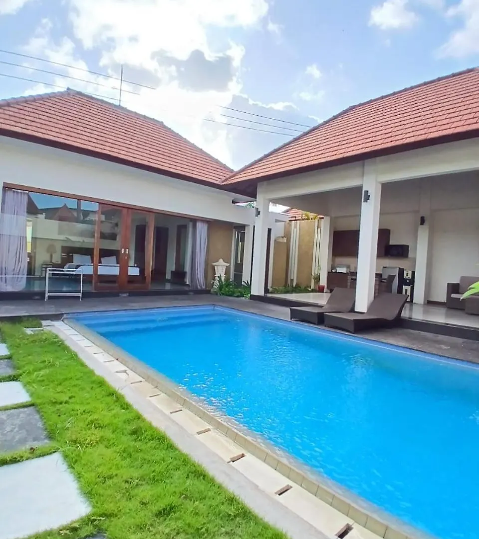 Villa Putri In Seminyak