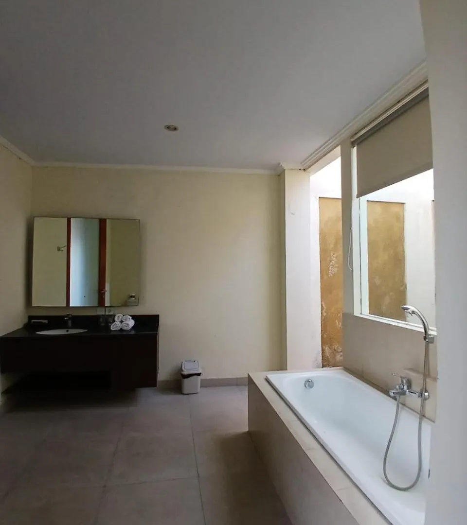 Villa Putri In Seminyak